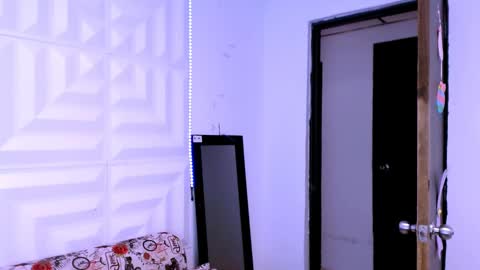 DINA online show from March 2025 06:44:02 PM