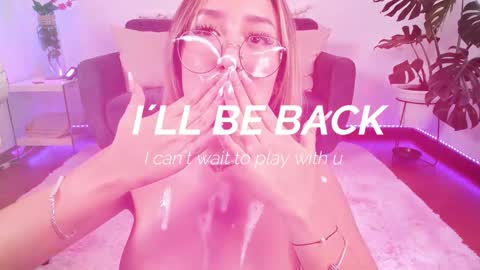 Snapshot of dina_ride chatting on February 2025 12:35:02 PM online show from February 2025 12:35:02 PM