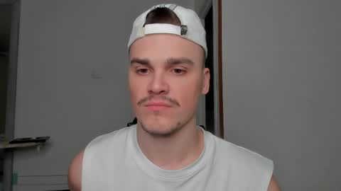 Snapshot of dinabite chatting on April 2026 03:06:01 AM Hot DIN online show from April 2026 03:06:01 AM