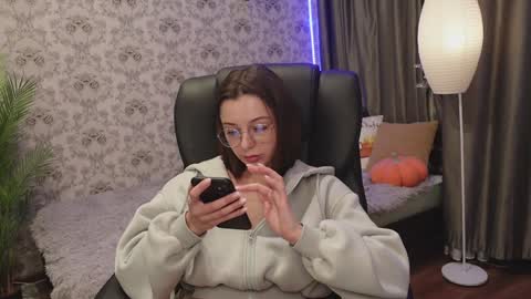 dinacandy online show from December 2024 02:22:01 PM