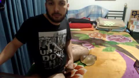 Snapshot of dinchtcams chatting on February 2026 10:40:01 PM Dincht online show from February 2026 10:40:01 PM