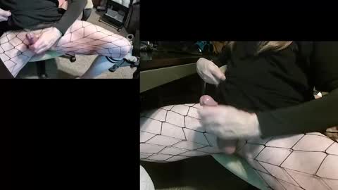 Snapshot of dinkdork094 chatting on December 2024 06:22:02 AM Dinkdork just having a good time online show from December 2024 06:22:02 AM