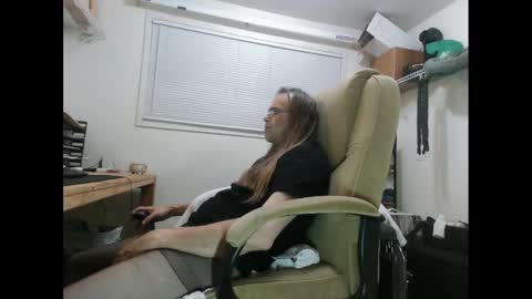 Snapshot of dinkdork094 chatting on October 2025 02:41:02 AM Dinkdork just having a good time online show from October 2025 02:41:02 AM