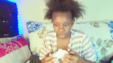 Snapshot of dinnydakrazx chatting on September 2025 07:19:01 AM dinnydakrazx online show from September 2025 07:19:01 AM