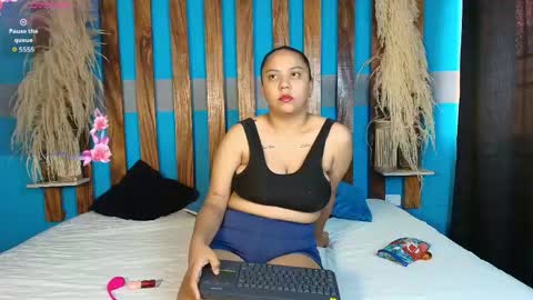 dinokoandkimcyci online show from May 2026 12:15:01 PM