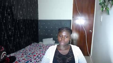 Snapshot of dinotra chatting on March 2026 07:17:01 PM ANDREA online show from March 2026 07:17:01 PM