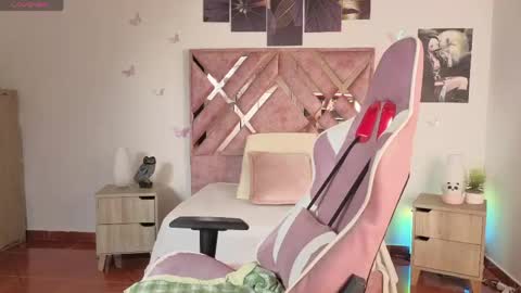 DIOSA AFRODITA 24  NEW VIDEOS HERE  LOVES online show from June 2026 10:54:02 AM