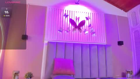 Cristal  online show from November 2025 04:59:02 AM