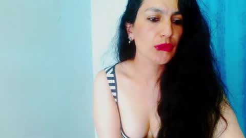 Snapshot of diosa_gil chatting on April 2026 01:43:01 AM diosa_gil online show from April 2026 01:43:01 AM