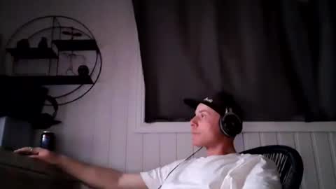 dirkdigglerofficial online show from June 2026 10:29:02 PM