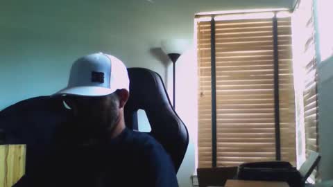 dirtrider15 online show from March 2026 07:18:02 PM