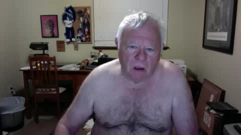 dirtrider195080438 online show from May 2026 12:12:02 PM