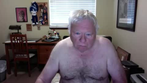 dirtrider195080438 online show from May 2026 04:26:01 PM