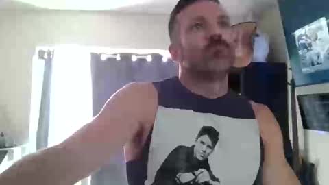 Snapshot of dirty_birdy_ chatting on April 2026 06:46:01 PM dirty_birdy_ online show from April 2026 06:46:01 PM