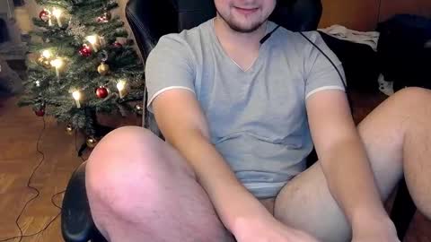 Snapshot of dirty_fun_boy chatting on December 2024 09:09:02 PM dirty_fun_boy online show from December 2024 09:09:02 PM