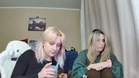 Dirty Kiss69 online show from April 2026 08:15:01 PM