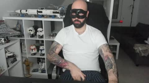 Robert online show from December 2024 01:24:02 AM