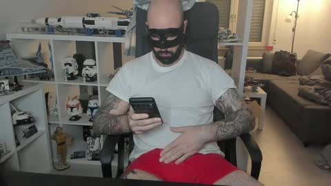 Robert online show from December 2024 07:21:01 PM