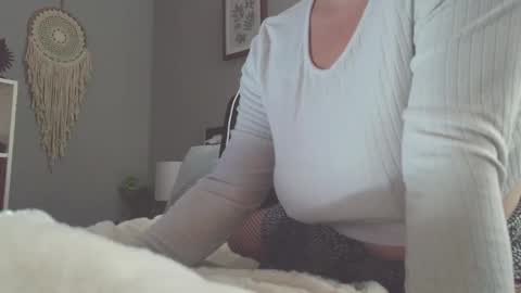 Snapshot of dirtydaisy1998 chatting on December 2024 10:28:02 AM Daisy Wylde online show from December 2024 10:28:02 AM