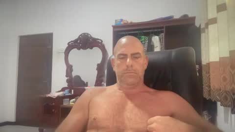 Snapshot of dirtydanlondon chatting on February 2025 03:09:02 AM Dirtydanlondon online show from February 2025 03:09:02 AM