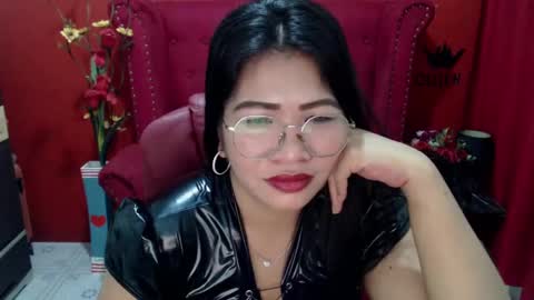 LatexQueen online show from February 2025 02:49:01 PM