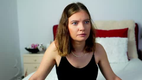 Chloe online show from June 2026 04:02:01 AM