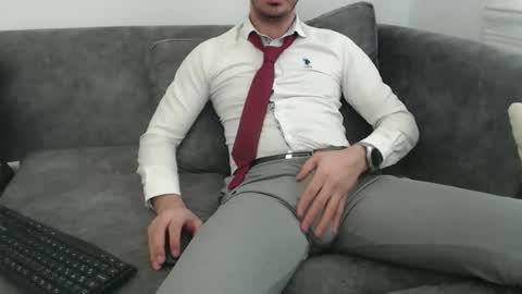 dirtyybooyy77 online show from April 2026 10:13:01 AM