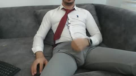 dirtyybooyy77 online show from April 2026 07:20:01 AM