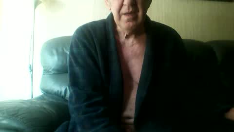 Snapshot of discovery63 chatting on May 2026 09:06:01 AM discovery63 online show from May 2026 09:06:01 AM