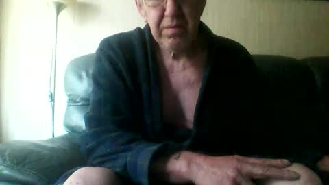 Snapshot of discovery63 chatting on May 2026 08:42:01 AM discovery63 online show from May 2026 08:42:01 AM