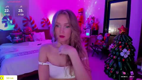 Snapshot of disney__princess chatting on December 2024 11:54:02 AM JASMINE online show from December 2024 11:54:02 AM