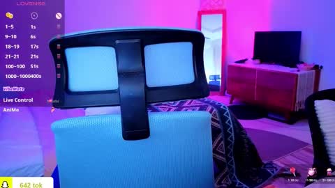 Snapshot of disney__princess chatting on October 2025 03:32:02 AM JASMINE online show from October 2025 03:32:02 AM