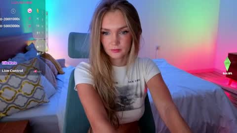 Snapshot of disney__princess chatting on June 2026 11:21:01 AM JASMINE online show from June 2026 11:21:01 AM
