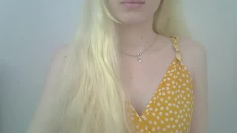 DitaMilton online show from February 2026 10:01:01 AM