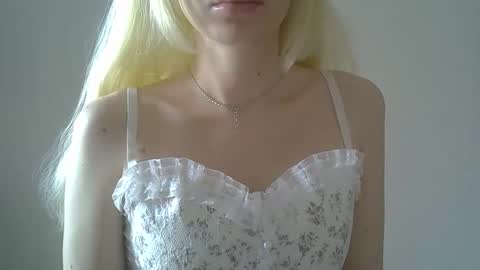 DitaMilton online show from February 2026 08:26:01 AM