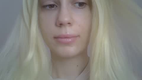 DitaMilton online show from April 2026 09:58:01 AM