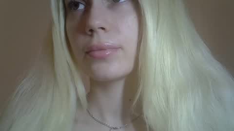 DitaMilton online show from April 2026 04:24:02 PM