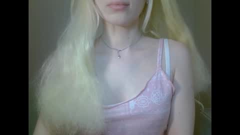 DitaMilton online show from April 2026 08:57:02 PM