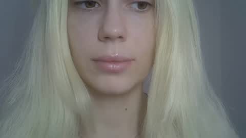 DitaMilton online show from May 2026 11:15:01 AM