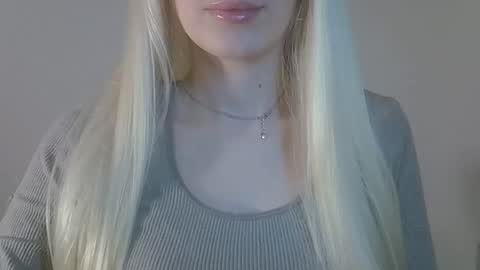 DitaMilton online show from June 2026 08:47:02 PM