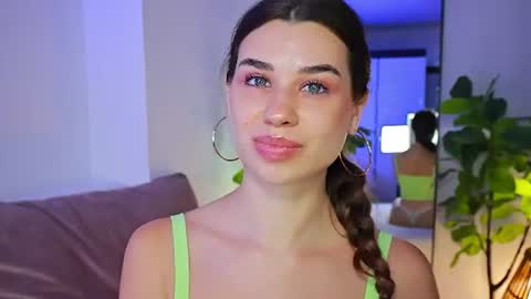 Tia online show from July 2026 08:47:02 PM