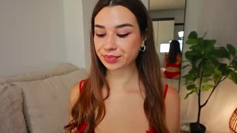 Tia online show from July 2026 08:29:01 PM