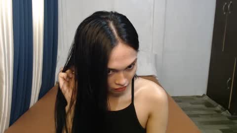 DIVINA online show from March 2025 02:06:02 AM