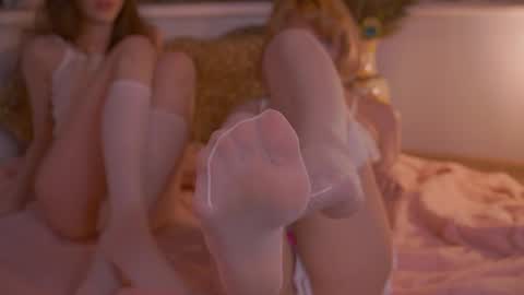 Eva and Lucia online show from April 2026 09:34:01 PM