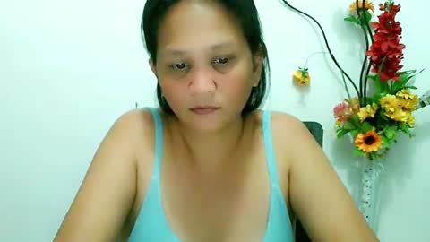 Snapshot of divinegrace10 chatting on February 2025 02:37:01 PM Divine Grace Close To Your Hear online show from February 2025 02:37:01 PM