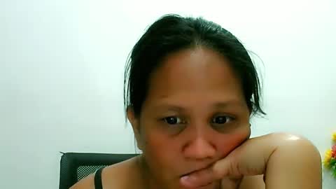 Snapshot of divinegrace10 chatting on February 2025 02:33:02 AM Divine Grace Close To Your Hear online show from February 2025 02:33:02 AM