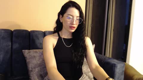 Snapshot of divineisis chatting on March 2026 11:10:01 AM Hera online show from March 2026 11:10:01 AM