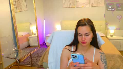 Snapshot of divineluxe chatting on May 2026 03:46:01 AM Ivory Blue. online show from May 2026 03:46:01 AM