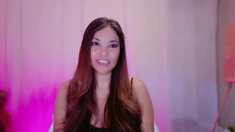 Snapshot of divinelynn chatting on February 2025 01:17:02 PM DivineLynn online show from February 2025 01:17:02 PM