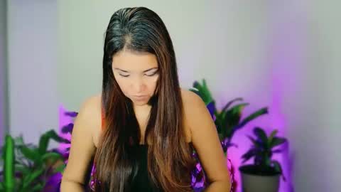 DivineLynn online show from December 2025 03:18:02 PM